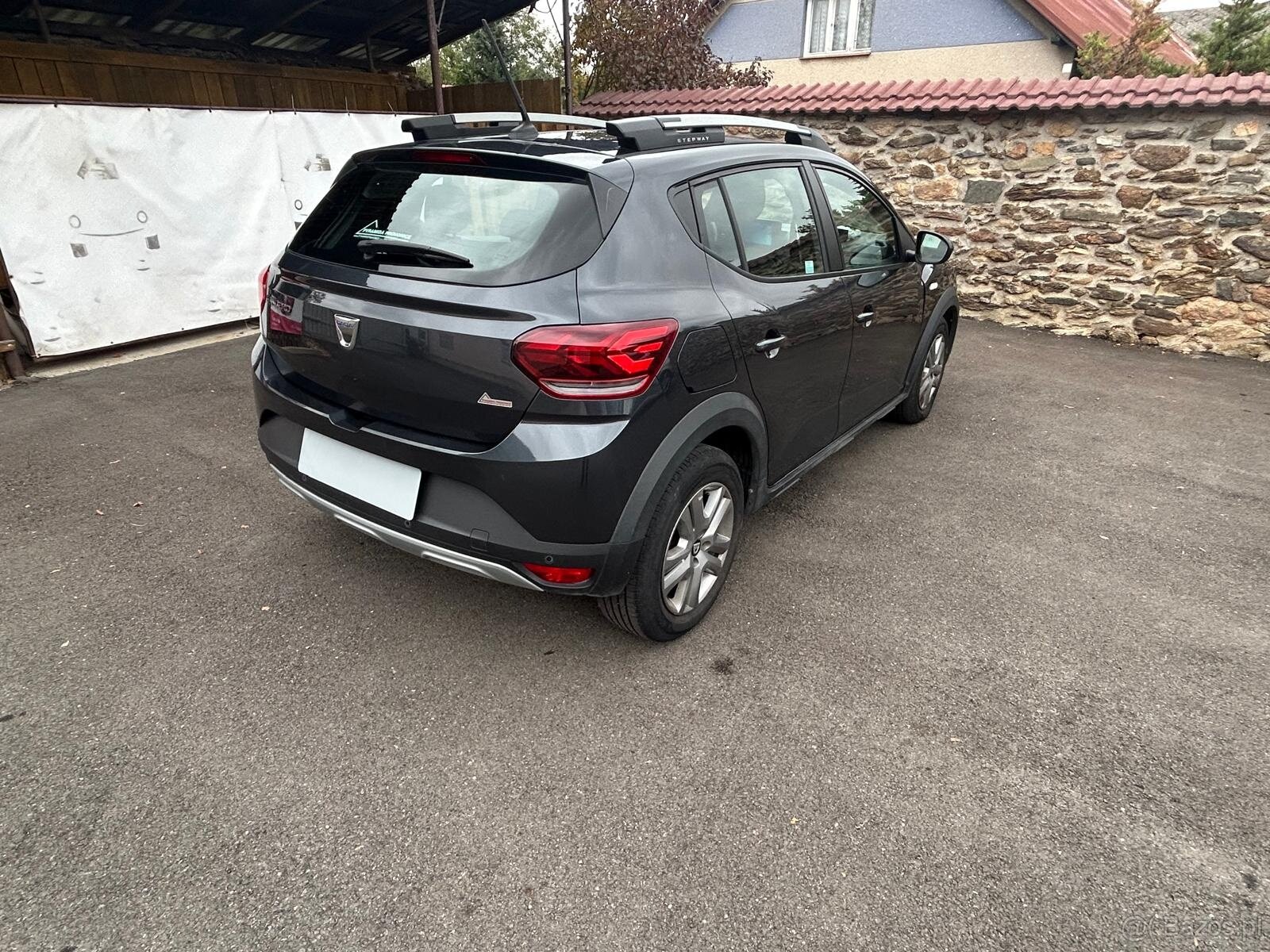 Dacia Sandero 1.0 TCi Stepway automat - 10