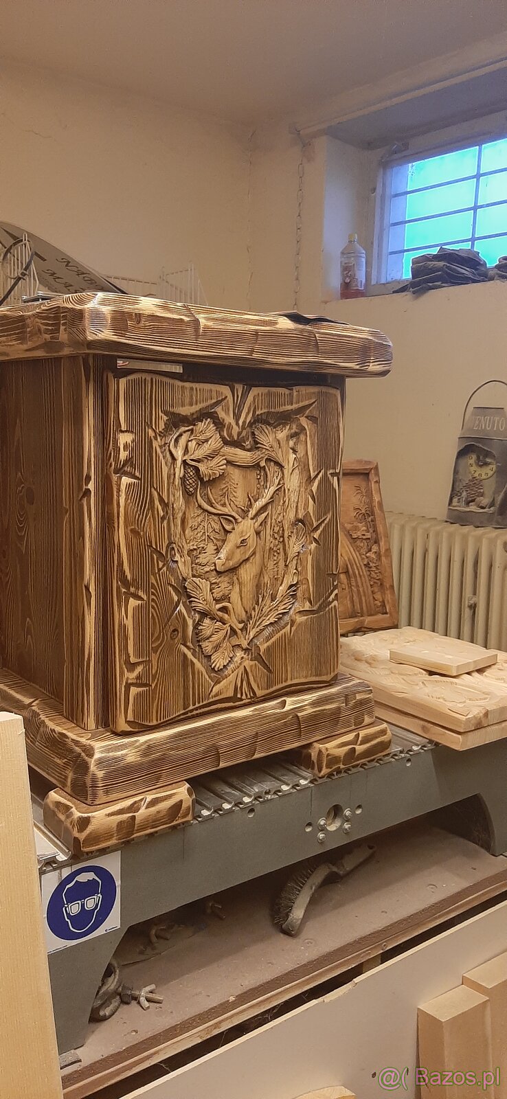 Drewniane lôžko z motiwem mysliwskim 180×200cm - 10