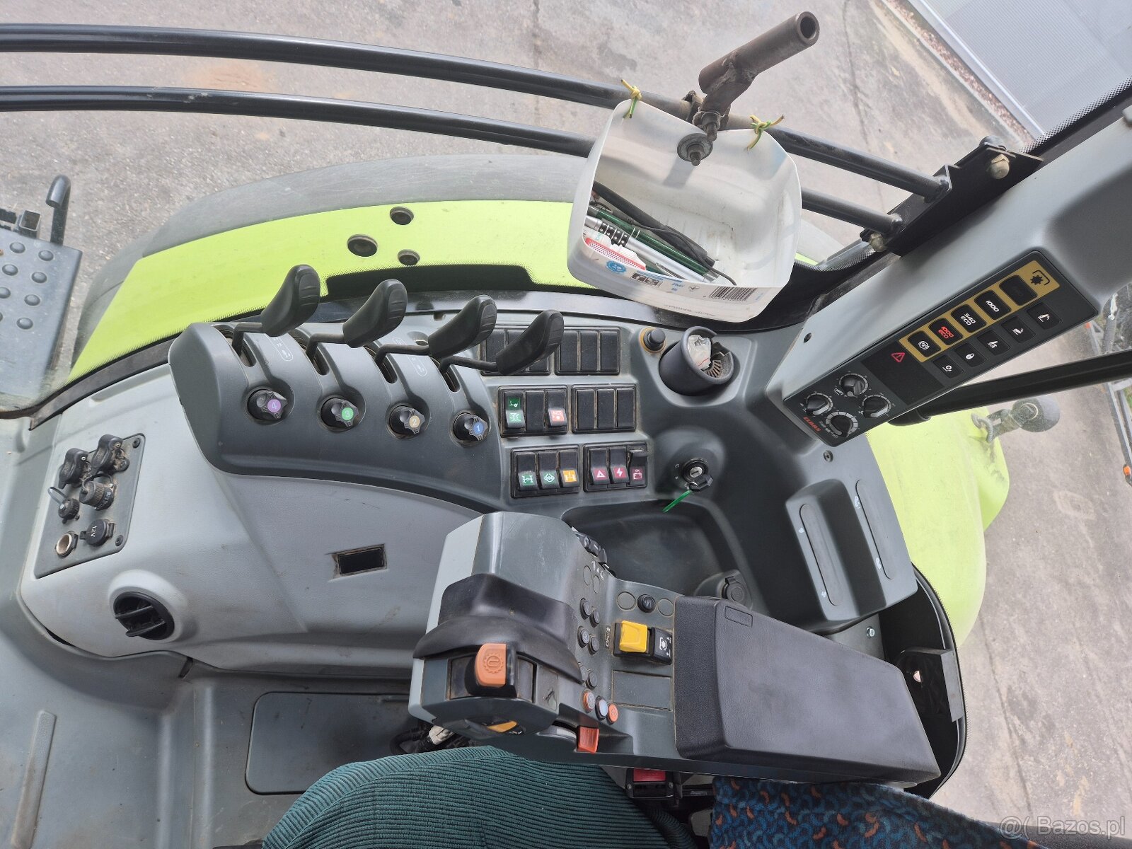 Claas Axion 850 - 10