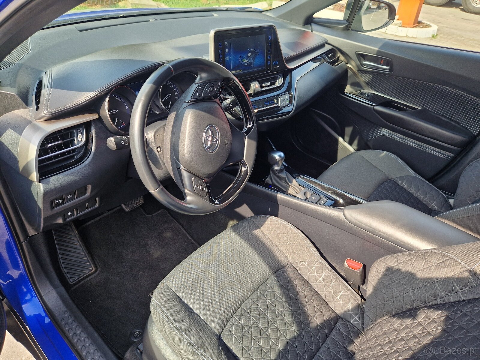 Toyota C-HR 1.8HYBRID 2019R 64000 - 10