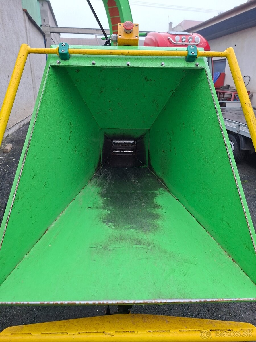 Rozdrabniacz do drewna ciągnikowy Laski LS 100 T - 10