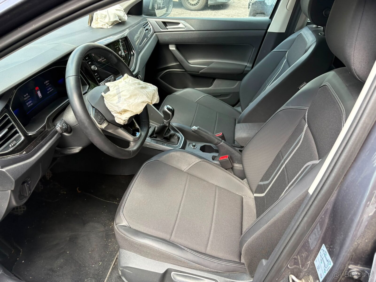 VW Taygo 1.0TSi 81kw, r.2023, klimatyzacja, 1. wlasciciel - 10