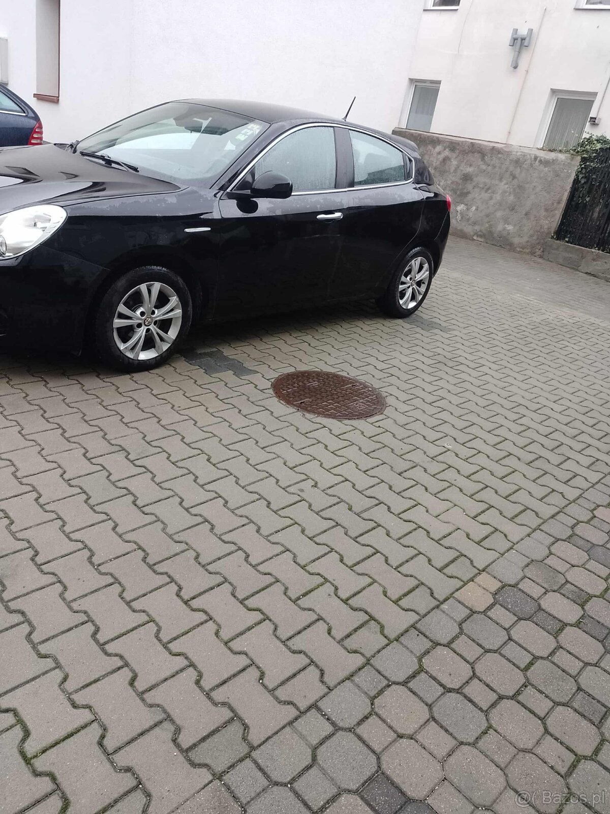 Sprzedam samochód osobowy - 10