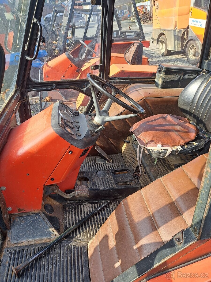 Kabina Zetor seria 3 - 10