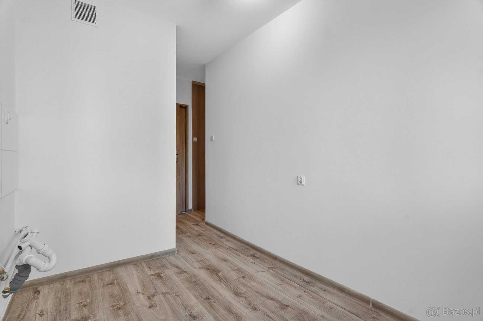 4 pokoje, balkon + piwnica w centrum Gryfina. - 10