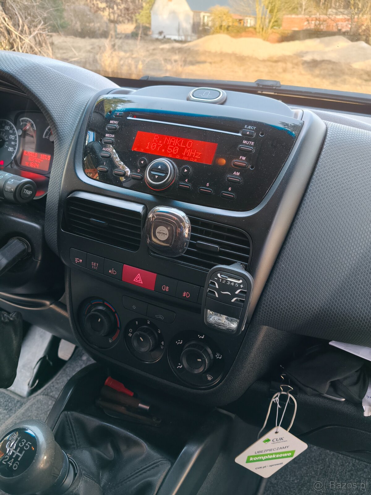 Sprzedam auto dostawcze fiat Doblo - 10