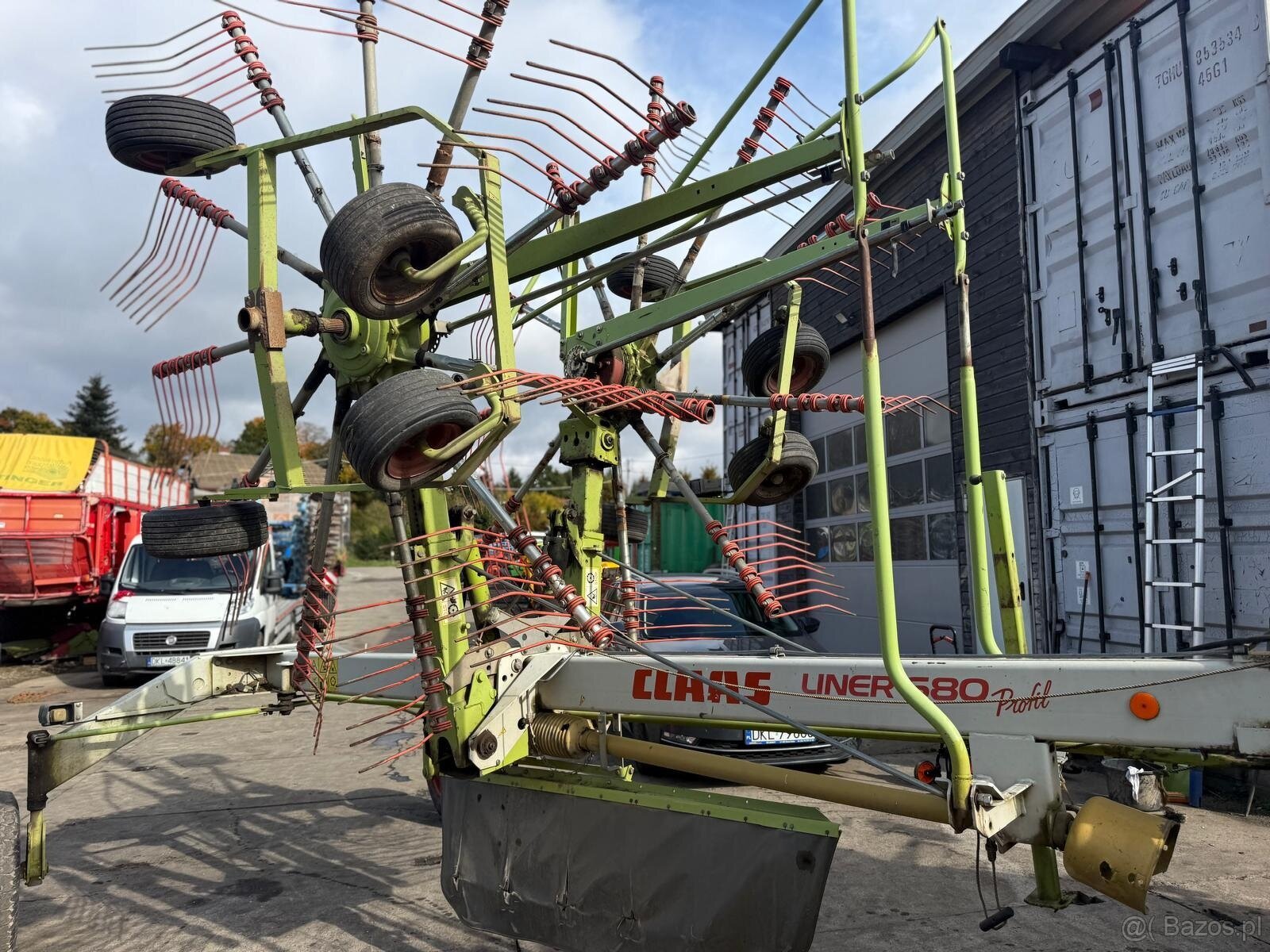 Zgrabiarka karuzelowa Claas Liner 680 cena 19900 zł.Lokaliza - 10