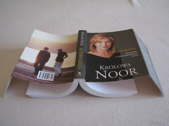 Królowa Noor Autobiografia Opowieść o nieoczekiwanym życiu - 10