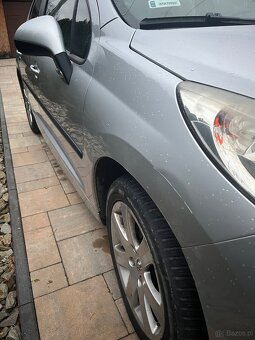 Peugeot 207 - 10