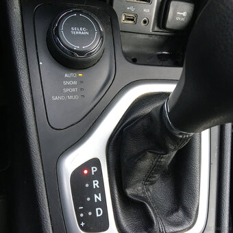 Jeep Cherokee KL, 2,4, automat, 4x4, B+LPG z 2018r. - 10