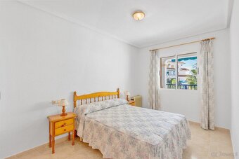 Na sprzedaż: Apartament 2-pokojowy z widokiem na basen - 10