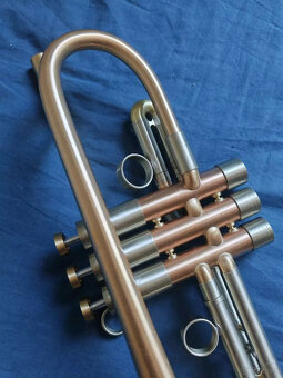 Trąbka Adams A4 GM Custom BL Heavy Gold Brass 040, stan SUPE - 10