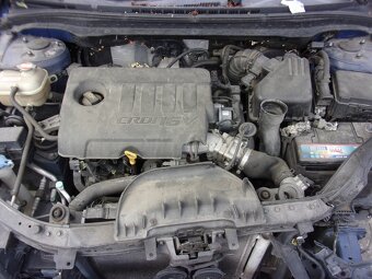 Hyundai i30 1,6 CRDi - 10