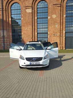 Volvo XC60 2.0 T5 B KAMERA COFANIA CZUJNIKI PARKOWANIA NAVI - 10