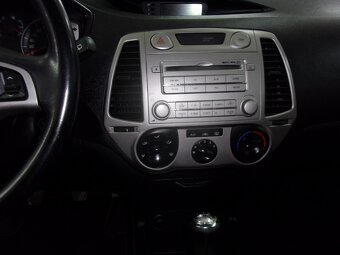Hyundai i20 1,2i - 10