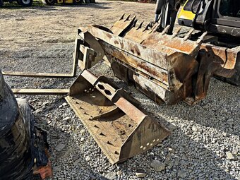 MECALAC 8 MCR, JCB 8065 8080 8085 85 Z VOLVO ECR 88, CAT 308 - 10