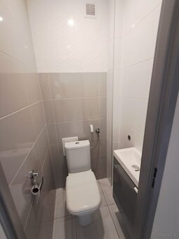 Mieszkanie o powierzchni 38m2, balkon, II piętro, Os.Asnyka - 10