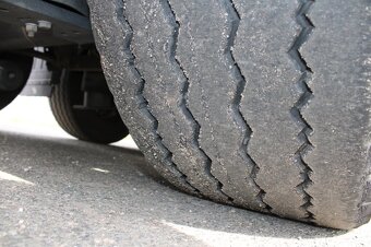 Schmitz Cargobull SCBS3 VARIOS 2x LIFTING AXLE - 10