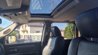 Dodge Ram Sport 5.7 Hemi 4X4 - 10