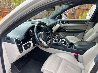 Porsche cayenne - 10