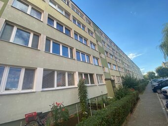 Mieszkanie o pow. 37m2, IV p., umeblowane,Os.Kaliniec - 10