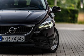 VOLVO V40 - 10