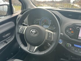 Toyota Yaris Hybryda 1.5 Piękna Zadbana Automat - 10