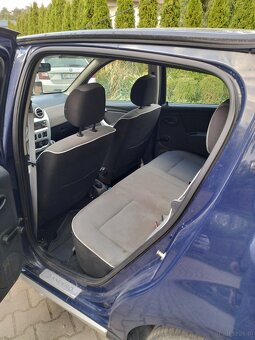 Dacia Sandero - 10