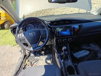 Toyota Corolla 1.6i 97kw, r.2019, klimatyzacja, 1. wlascicie - 10
