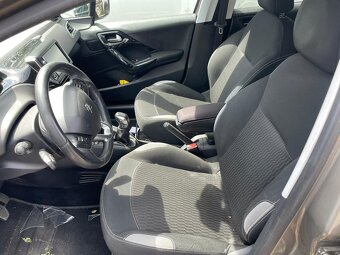 Peugeot 208 1.2VT-i 60kw, r.2014, klimatyzacja - 10