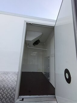 Przyczepa Chłodnicza / Chłodnia Mobilna / Przyczepka Chłodni - 10
