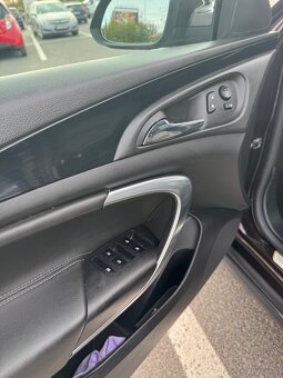 Opel Insignia 2.0 bi turbo 4x4 - 10