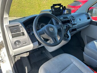 VW T5 2.0 TDI Ambulans / Karetka - DSG - 10