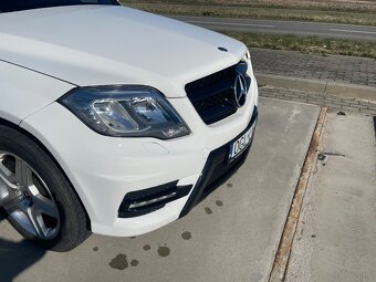 Sprzedam Mercedes-Benz GLK 350 Benzyna - 10