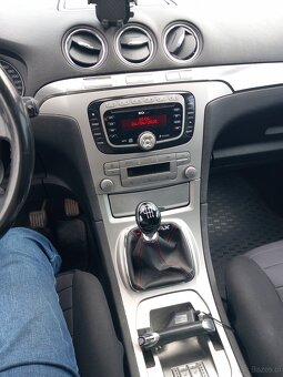S-MAX - 10