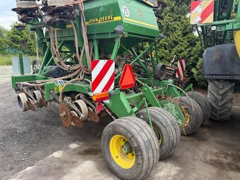 Siewnik Zbozowy John Deere 750A szerokość robocza 6m rok 2 - 10