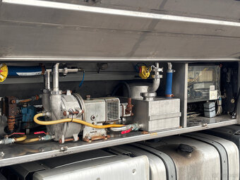 Sprzedam cysternę MAN TGS 26.400 6X2-4 LL EURO 6 - 10