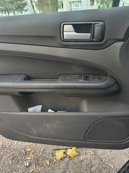 Sprzedam Ford Focus MK2 hatchback 2007 - 10