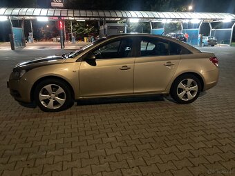 Cruze 2.0 T-Diesel 150-KM - 10