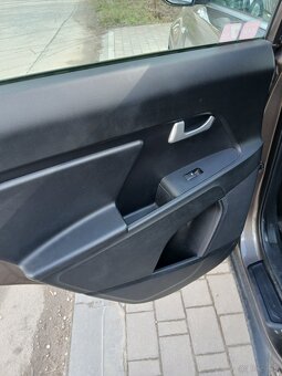Kia sportage 1.7 diesel - 10