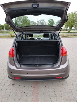 VENGA - 10