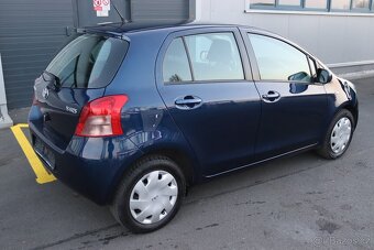Toyota Yaris 1.3 64kw, servisovaná, nebouraná, 127 000km - 10