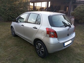 Toyota Yaris, Polski Salon, Stan Bardzo Dobry, Klimatyzacja - 10