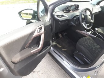 PEUGEOT 1.2 110KM benzyna - 10