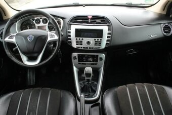 Lancia Delta 3. - 10