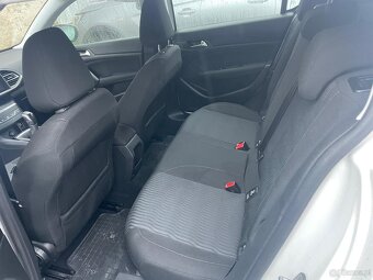 Peugeot 308 1.2 i 81kw, r.11/2015, klimatyzacja, uszkodzony - 10