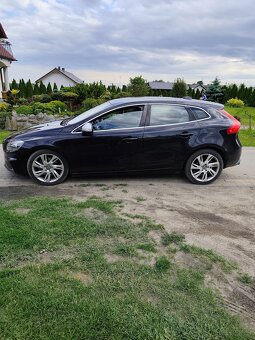 Volvo V40 rok 2014 - 10