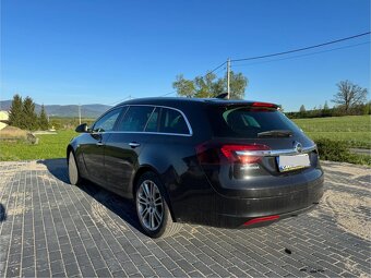 Samochód Opel Insygnia Sports Tourer SW - 10