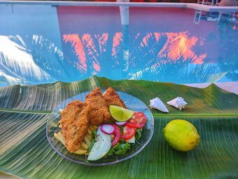 Family Hotel 18 rooms, Yucatan, beachfront, 500.000 USD - 10