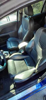 Sprzedam Ford Mondeo ST Mk3 kombi 2003 r 3.0 i 226 KM LPG - 10